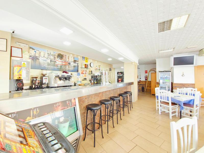 Foto b9714831-9571-47fc-9594-1afecab6ed72. Alquiler local comercial en avenida del puerto 17 traspaso de restaurante en pleno funcionamiento en la zona puerto en Cullera