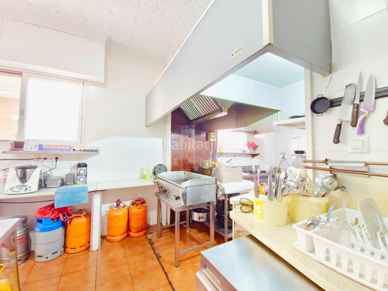 Foto bb2b8c78-4c8b-4094-84da-39ff684469e3. Alquiler local comercial en avenida del puerto 17 traspaso de restaurante en pleno funcionamiento en la zona puerto en Cullera