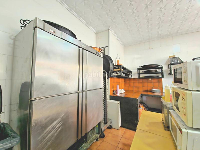 Foto c0b212bf-9f0d-47d1-aae9-24597747176f. Alquiler local comercial en avenida del puerto 17 traspaso de restaurante en pleno funcionamiento en la zona puerto en Cullera