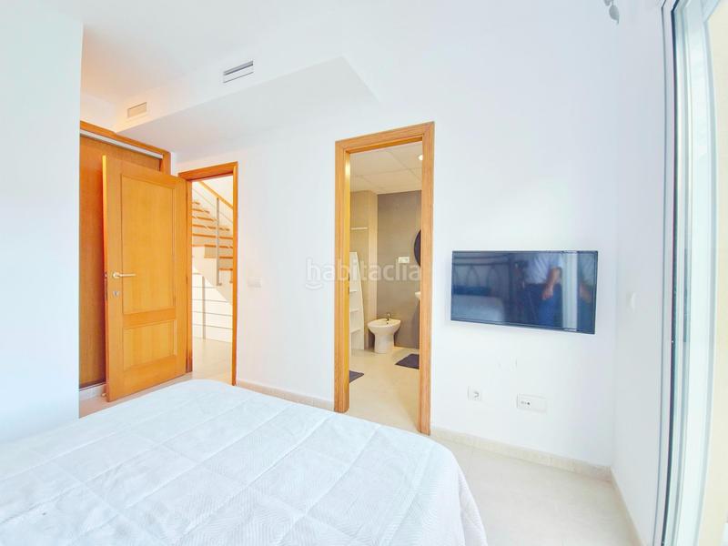 Foto 311c90fb-3887-4476-b8b8-e1a076528128. Casa adossada a llauri 7 a Bulevar del Xúquer Cullera