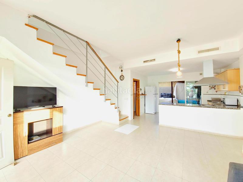 Foto 8e812020-774d-4528-aa35-beb87a82d984. Casa adossada a llauri 7 a Bulevar del Xúquer Cullera