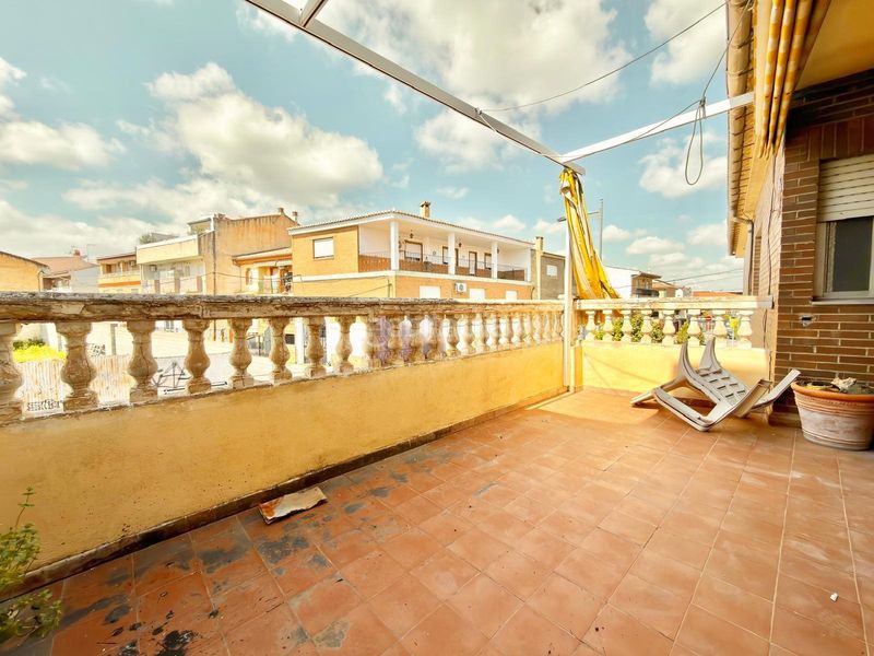 Foto fde9b7db-e197-4331-af26-725220bea2b0. Casa amb aparcament a San Miguel Armilla