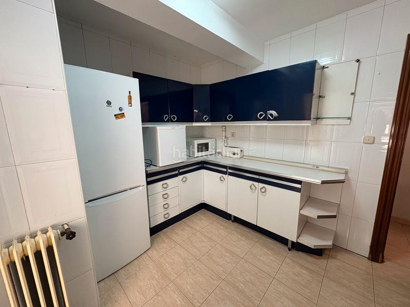 Foto e865a4bc-1751-46b1-9ae1-fd9432998659. Miete etagenwohnung mit heizung in Centro - Sagrario Granada