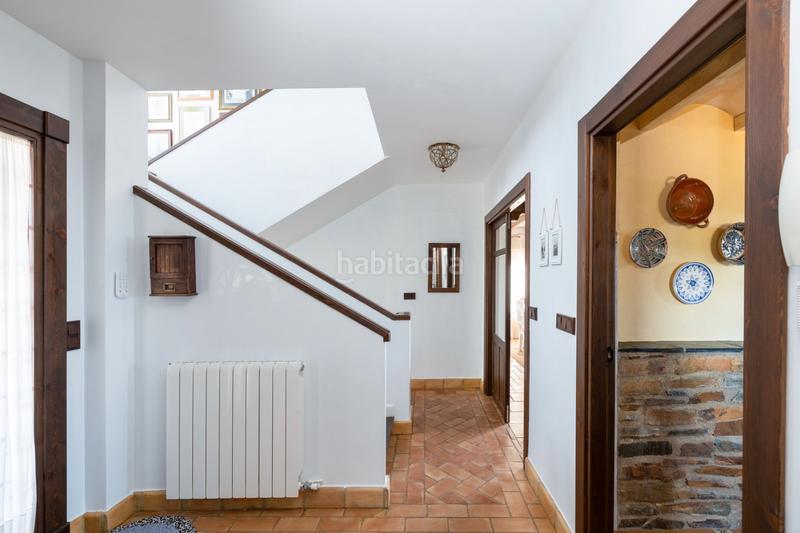 Foto 640c7a37-f215-4376-9895-e63ca4216b2f. Xalet amb xemeneia calefacció aparcament piscina a Zubia (La)