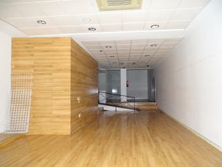 Local Comercial en Calle Obispo Hurtado