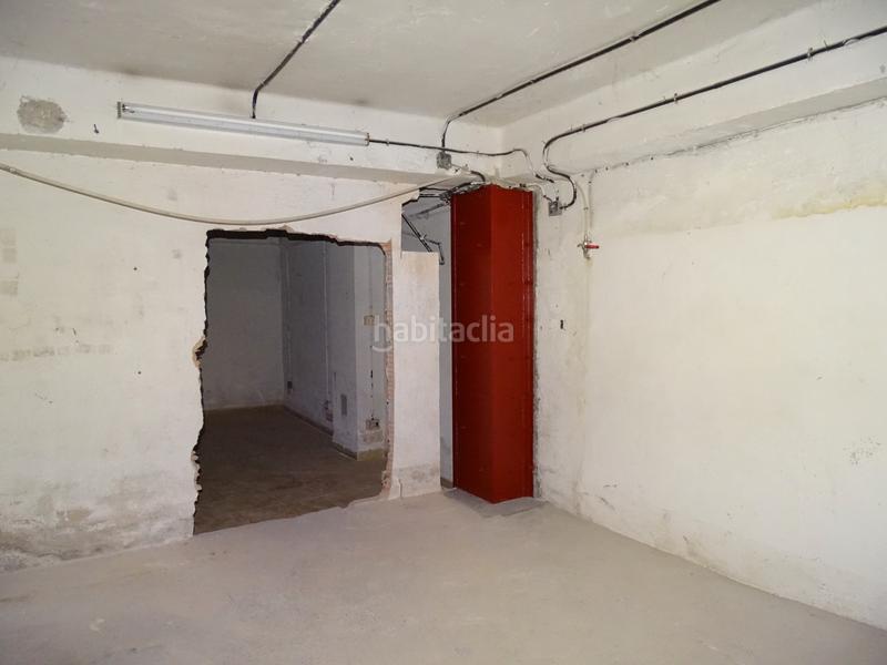 Foto 494ba2c5-fd3c-4ade-ba0f-314aa7acecb8. Alquiler local comercial local multinivel en calle obispo hurtado () en Granada