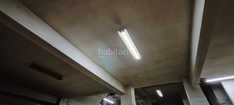 Foto f29eb295-cc91-4e69-94f6-5333c6806a9e. Local comercial a Cuatro Caminos Santander