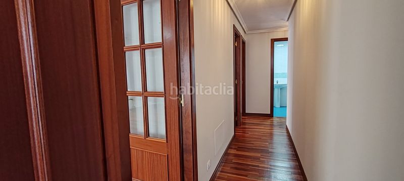 Foto 05ca4b16-d715-4d5f-90ad-5fd6d325932d. Rent flat with heating parking in Peñacastillo - Nueva Montaña Santander