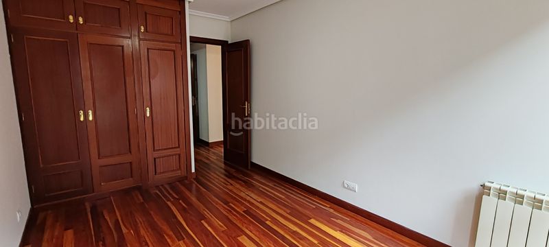 Foto 40c15d12-3253-4ee6-a3cb-02dc24cee0f8. Rent flat with heating parking in Peñacastillo - Nueva Montaña Santander