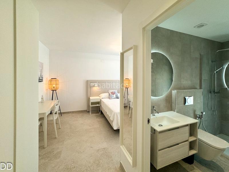 Foto 7b5314f5-4b2b-4569-bcf6-2ab648cd5330. Alquiler chalet villa de 4 dormotorios con jardín privado y piscina comunitaria en Dénia