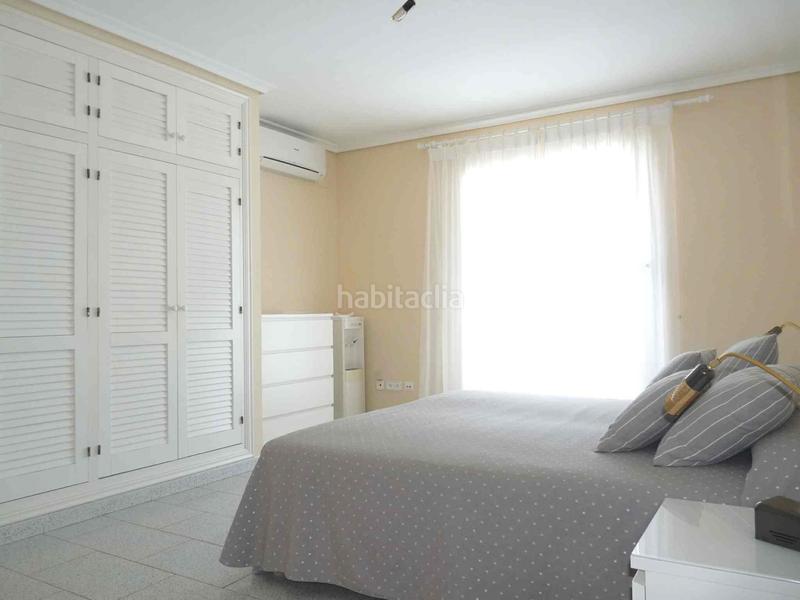 Foto 0531a8dd-f01b-40d0-8ebb-466c610eab09. Rent chalet with fireplace parking pool in El Montgó Dénia