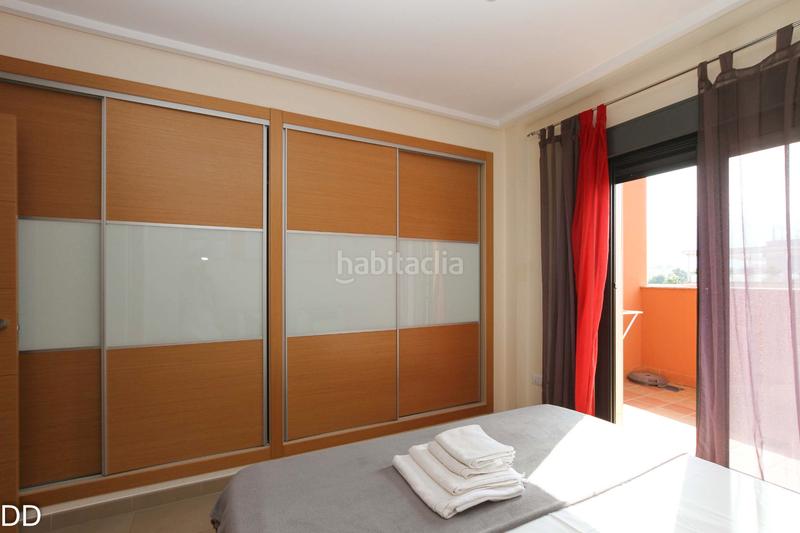 Foto 1ba606de-80b6-4833-83af-64a4aa06f33a. Alquiler apartamento atico jardines en Les Bassetes - El Marjal Dénia