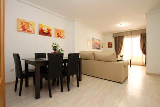 Pis a Carrer de sertori 22. Amplia y luminosa vivienda con 103 m² útiles!
