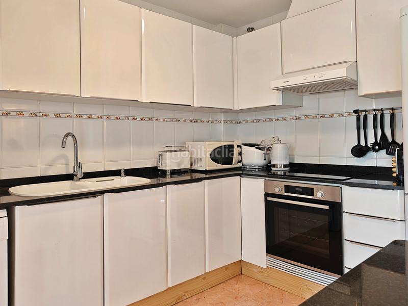 Foto 8d03cedd-fd56-45c7-8b24-7af185f62bb2. Appartement in carrer assagador de la marjal 24 in Dénia