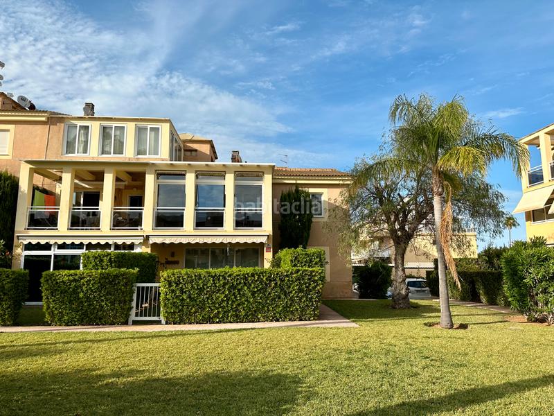 Foto f322120f-7b88-44fd-bf72-43dcc5ec89aa. Appartement in carrer assagador de la marjal 24 in Dénia