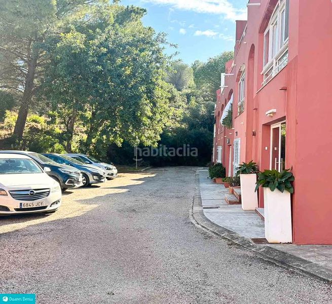 Foto ca1c5647-5e95-4279-8b92-d3eda87ed252. Maison jumelée avec piscine dans El Montgó Dénia