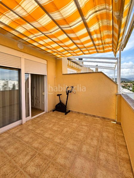 Foto 0dfb5092-d7ae-4d8e-86ff-1e1ecfcc5773. Apartamento en carretera de les marines a Dénia 35 atico cerca del mar y centro en Dénia