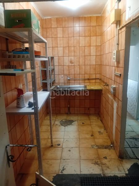 Foto 657615dc-0d8f-4004-b84d-f7b9b70cf12b. Local comercial en Prosperitat Barcelona