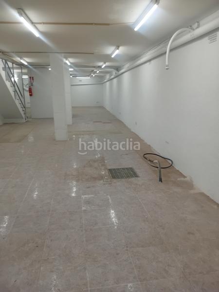 Foto c65f83d8-047c-4751-b7ca-32186c288782. Local commercial dans Prosperitat Barcelona