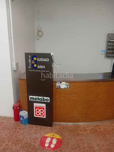 Foto f6742189-aac0-408b-90f5-a748a62863ce. Local commercial dans Prosperitat Barcelona