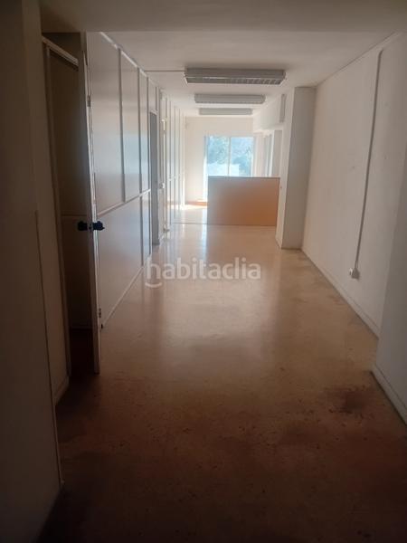 Foto 0d842ef0-e4bf-4530-affc-fa3112eb2cd9. Alquiler local comercial ideal para oficinas o negocio en Barcelona
