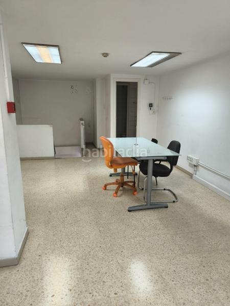 Foto 355fe657-57fd-4f99-b9d1-d6dcb88052f8. Alquiler local comercial ideal para oficinas o negocio en Barcelona