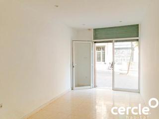 Lloguer Local Comercial  Carrer d'alcúdia. Ideal para negocio de cualquier tipo