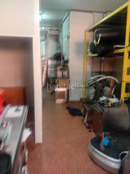 Foto 8b1f1410-f396-4cfd-bf4b-6acb3ac633e3. Lloguer local comercial a Porta Barcelona