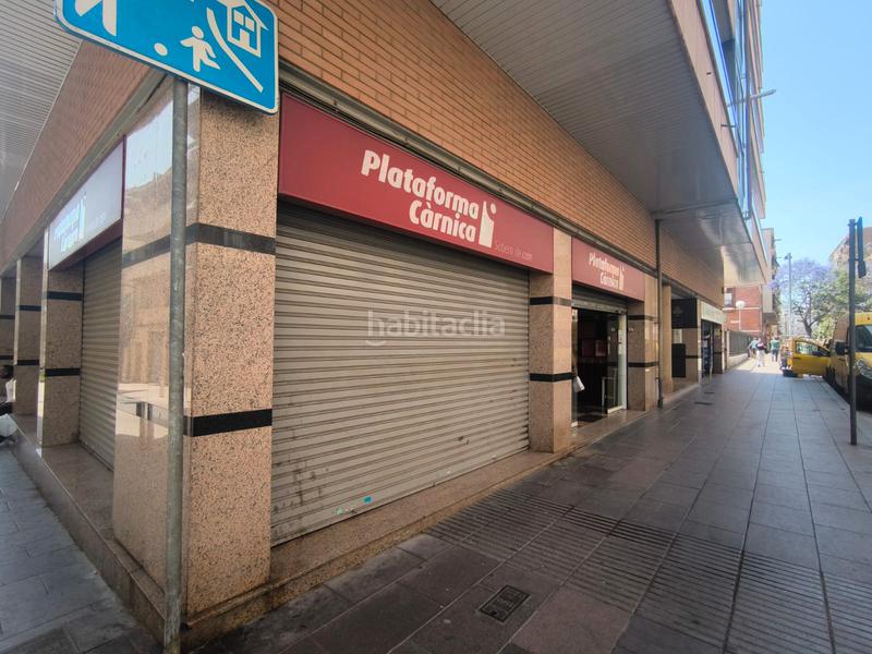 Foto 3d2d7149-08a7-43ab-8905-3353b9e92ebd. Pas-de-porte local commercial dans Porta Barcelona