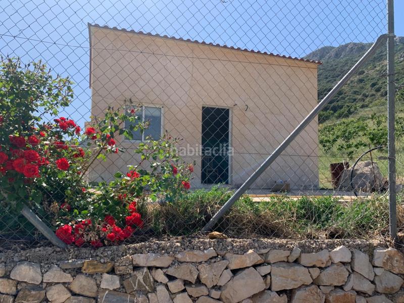 Foto 605a92e1-2187-41dd-aaa9-500a69f80183. Casale con parcheggio in Alfarnate