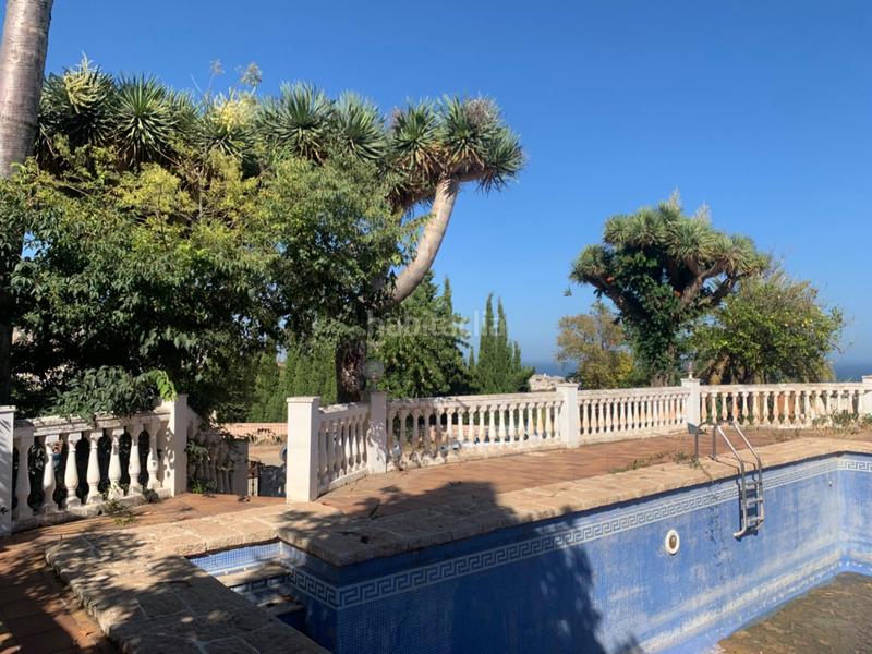 Foto fb1447b9-0cda-4b75-9354-076a2ee3d365. Xalet amb aparcament piscina a Zona Centro Comercial Torrequebrada Benalmádena