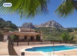 Chalet  Zona villas riogordo colmenar