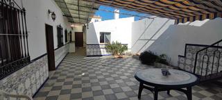Chalet  Calle olivar de buenavista. Exclusiva villa a solo 15 minutos de la playa!