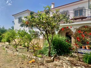 Xalet  Calle alcázar. Oportunidad única! enorme villa con potencial infinito