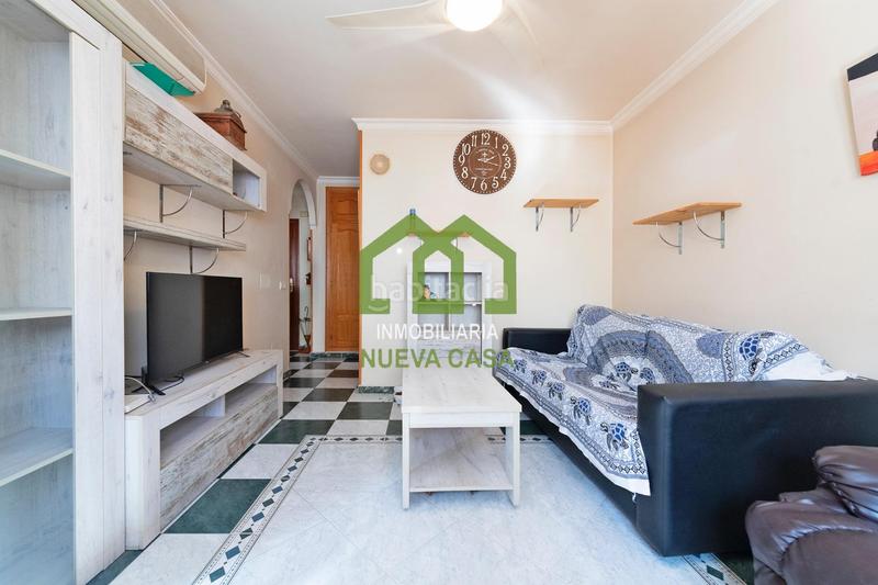 Foto 3929b9fd-49cf-4f66-92f7-1441bd796e85. Planta baja oportunidad única tu refugio a pasos de la playa! en Nerja