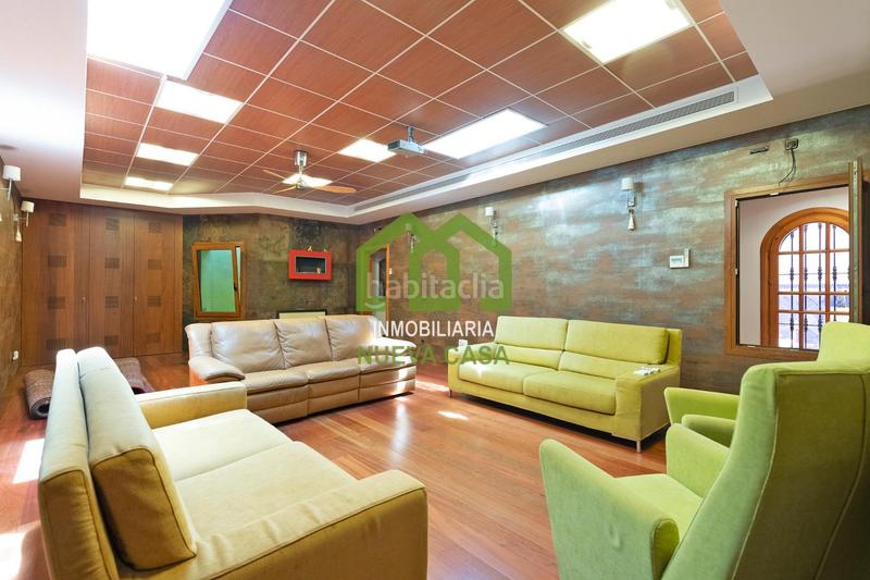 Foto 51f94637-8648-48ae-b7b2-e740e95b682c. Chalet  en venta en pedregalejo tu hogar junto al mar! en Málaga