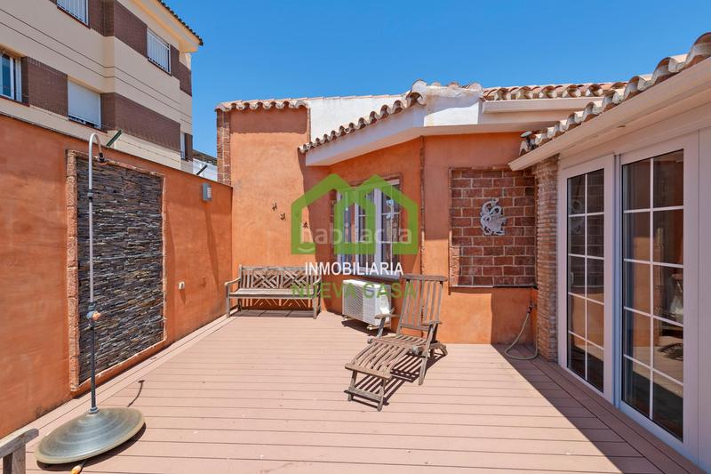 Foto 64651668-afdc-4453-8554-d7a7ee1c9f2b. Chalet  en venta en pedregalejo tu hogar junto al mar! en Málaga