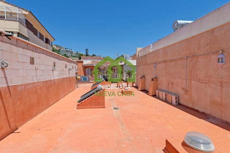 Foto ae8b0c52-1433-4684-846e-6ba723e67b6e. Chalet  en venta en pedregalejo tu hogar junto al mar! en Málaga