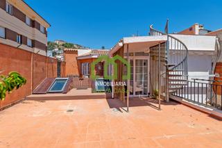 Xalet  Calle bolivia. Chalet en venta en pedregalejo  tu hogar junto al mar!