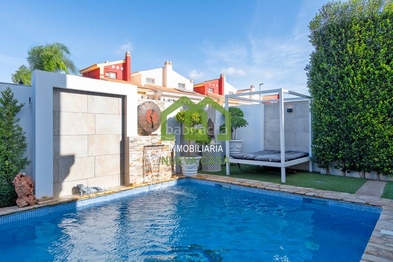 Foto 4bad565c-344d-44d2-9bd9-0dc79f89d2c5. Chalet con camino riscaldamento parcheggio piscina in Alhaurín de la Torre