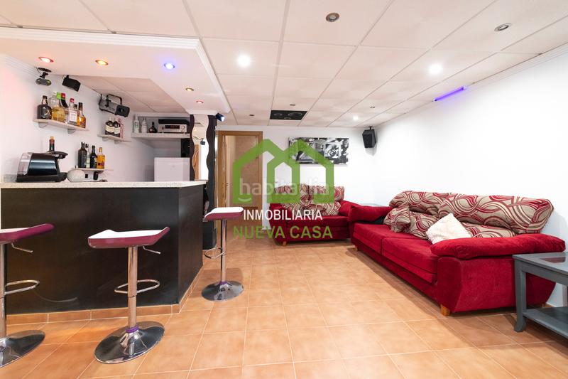 Foto ad82303f-2602-442b-8a4f-72df850a2d08. Chalet con camino riscaldamento parcheggio piscina in Alhaurín de la Torre