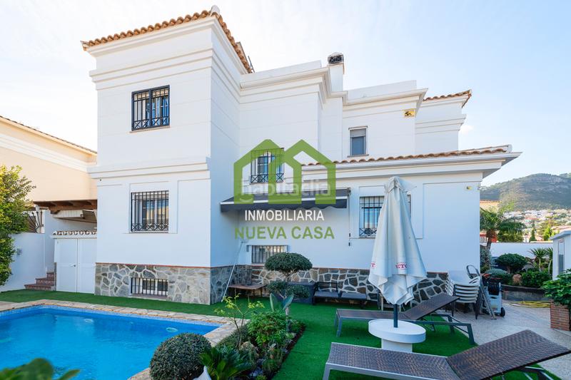 Foto be04a87a-6093-4a28-aa78-a0ce3fbef0ec. Chalet con camino riscaldamento parcheggio piscina in Alhaurín de la Torre