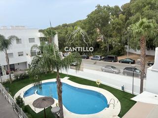 Pis  Bajada del chorrillo. Apartamento con piscina, garaje y trastero zona playa