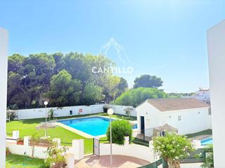 Pis a Conil. Apartamento en la atalaya con piscina y garaje