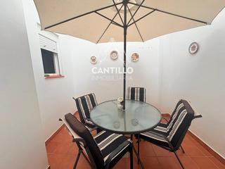 Pis a Conil. Piso luminoso en conil con patio