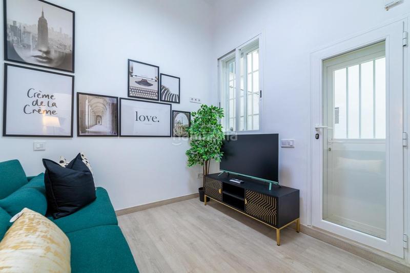 Foto 0c463eae-f893-47a2-b713-01bbf3effdef. Locale commerciale in Fuente del Berro Madrid