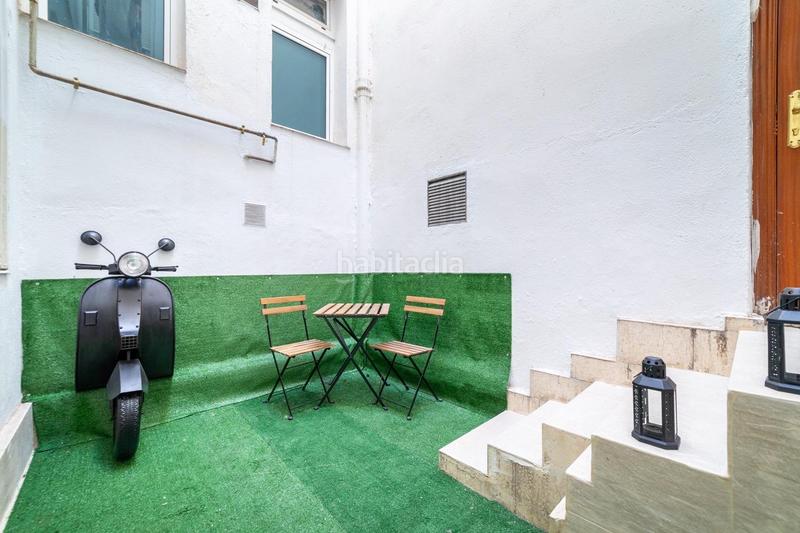 Foto 356971b0-c3fa-40b9-b606-98e8b968194a. Locale commerciale in Fuente del Berro Madrid