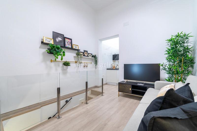 Foto 77b3373c-f23f-40a6-a89e-9a817386ed50. Locale commerciale in Fuente del Berro Madrid