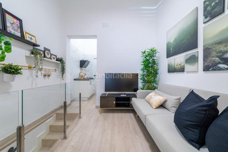 Foto 851b3973-4686-46ce-a238-b5df8ba2dde4. Locale commerciale in Fuente del Berro Madrid