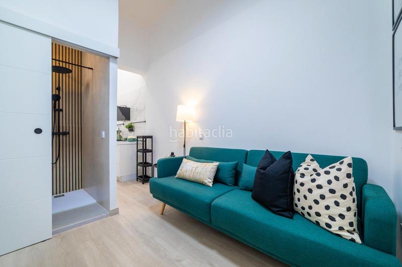 Foto d16a408c-30c1-46e5-b68e-765b663fd8b8. Locale commerciale in Fuente del Berro Madrid